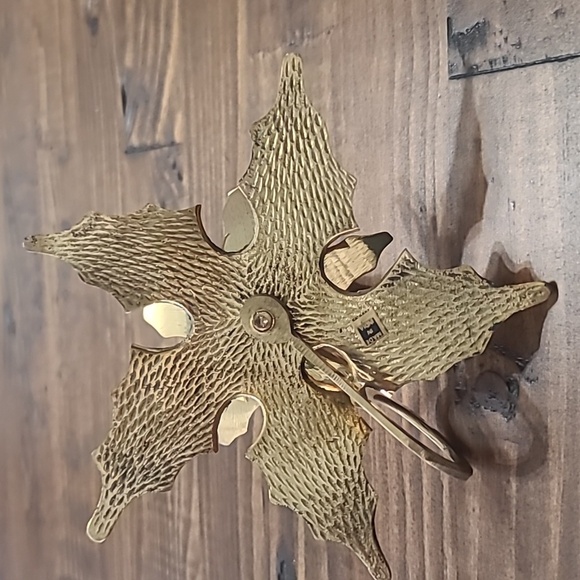 Vintage Solid Brass Leaf Candle Holder - Picture 6 of 10